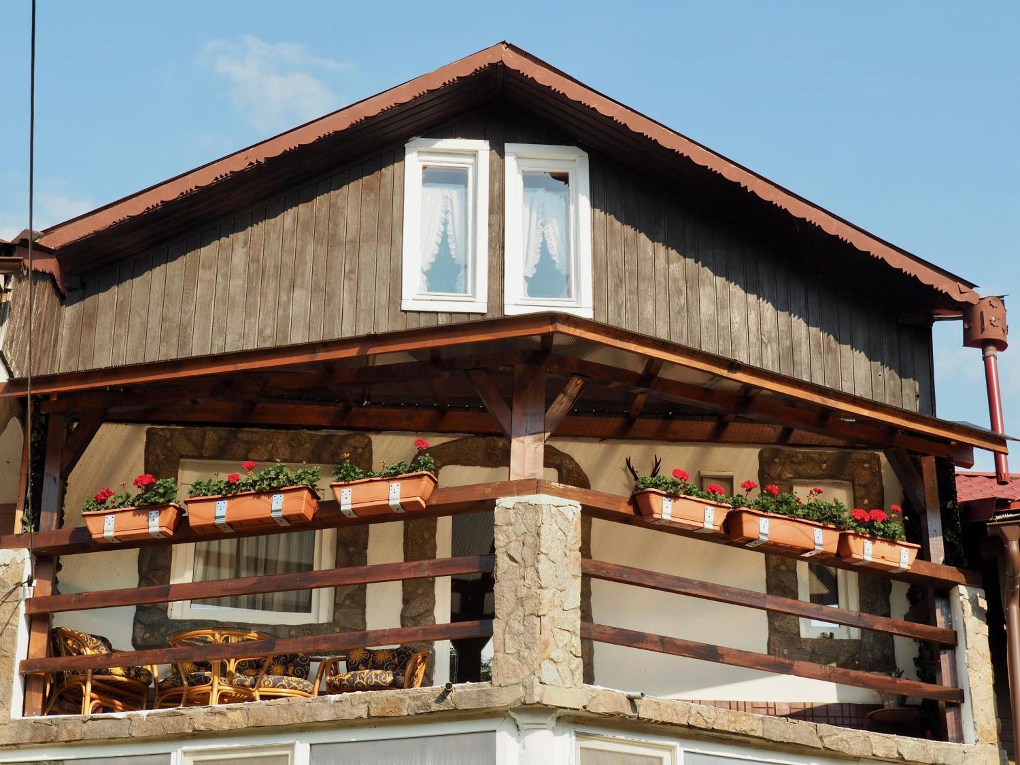 Holiday House Valiug Exterior photo